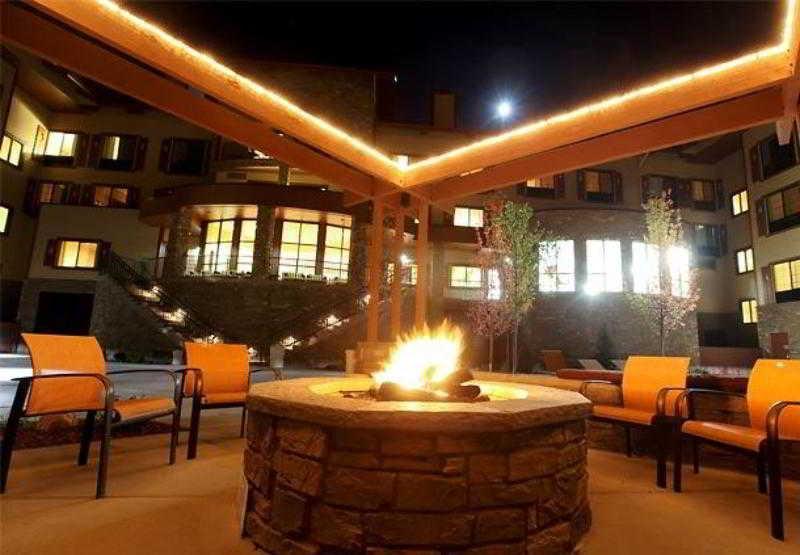 Courtyard Flagstaff Hotel Buitenkant foto